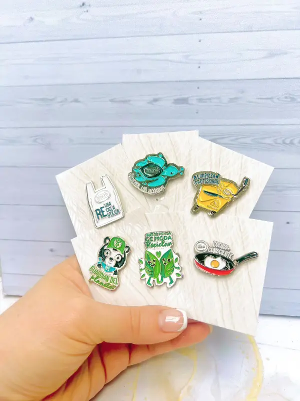 pines metálicos y para ropa diferentes estilos