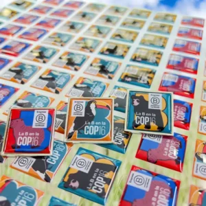 Pines Metálicos Cuadrados - Imagen 2